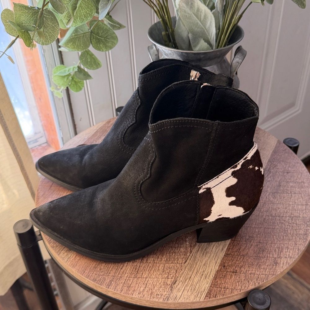 Dolce-vita Country Boots Cowgirl Womens Ankle Heel Black and White Boots